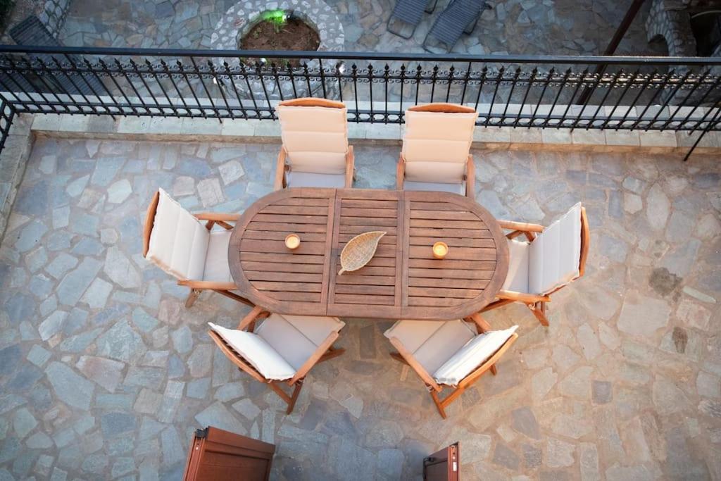 Kitta Vouterakou Family Towerhouse Villa
