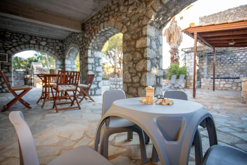 Villa Kitta Vouterakou Family Towerhouse