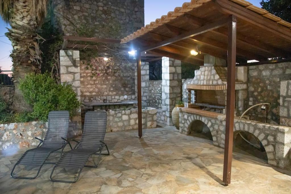 Villa Kitta Vouterakou Family Towerhouse