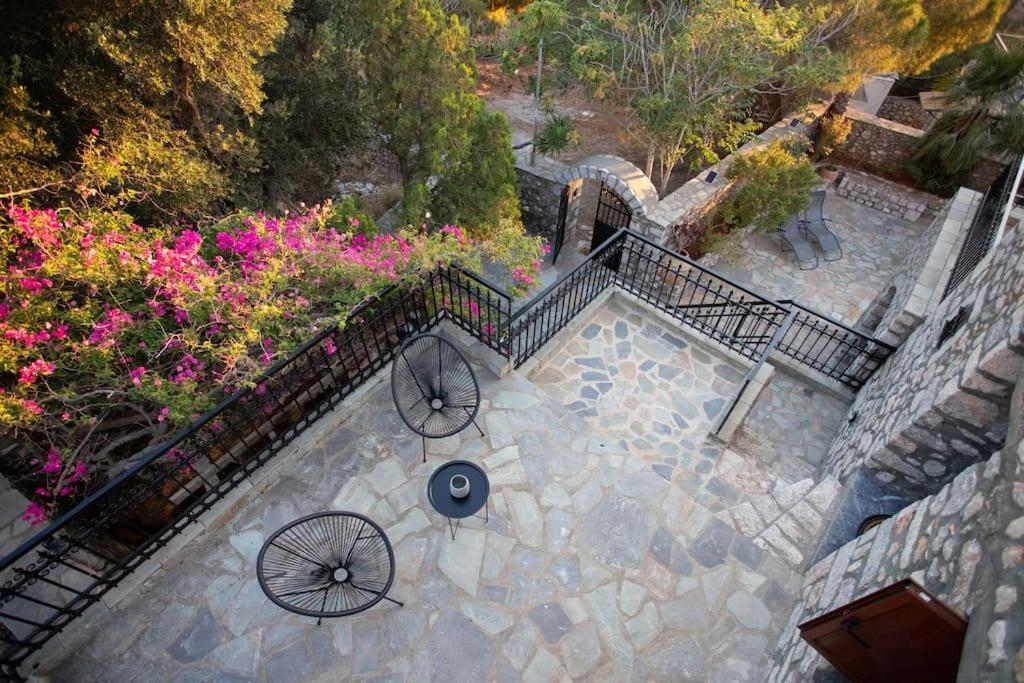 Villa Kitta Vouterakou Family Towerhouse Koita
